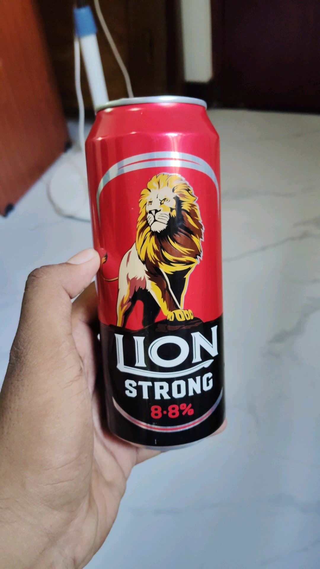 Lion Strong 8.8% - single can